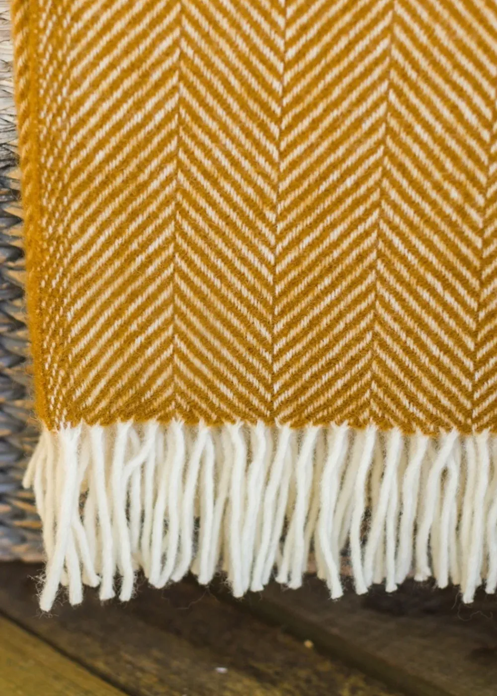 Clearance Fortrose Fishbone Throw - Women Throws|Throws