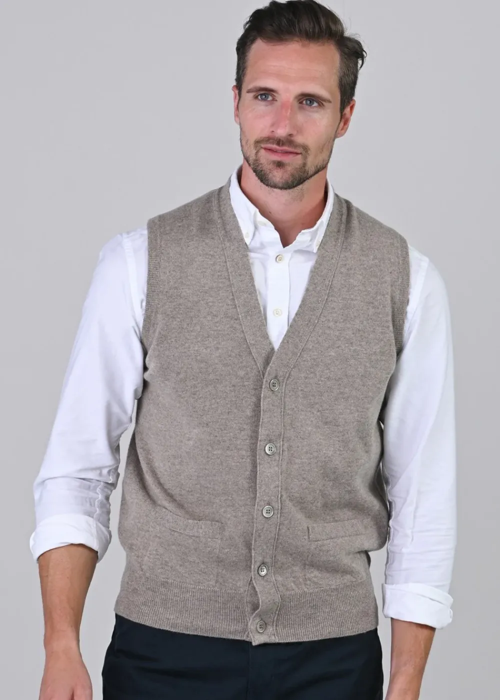 Best Gordon 1 Ply Geelong Waistcoat - Knitwear