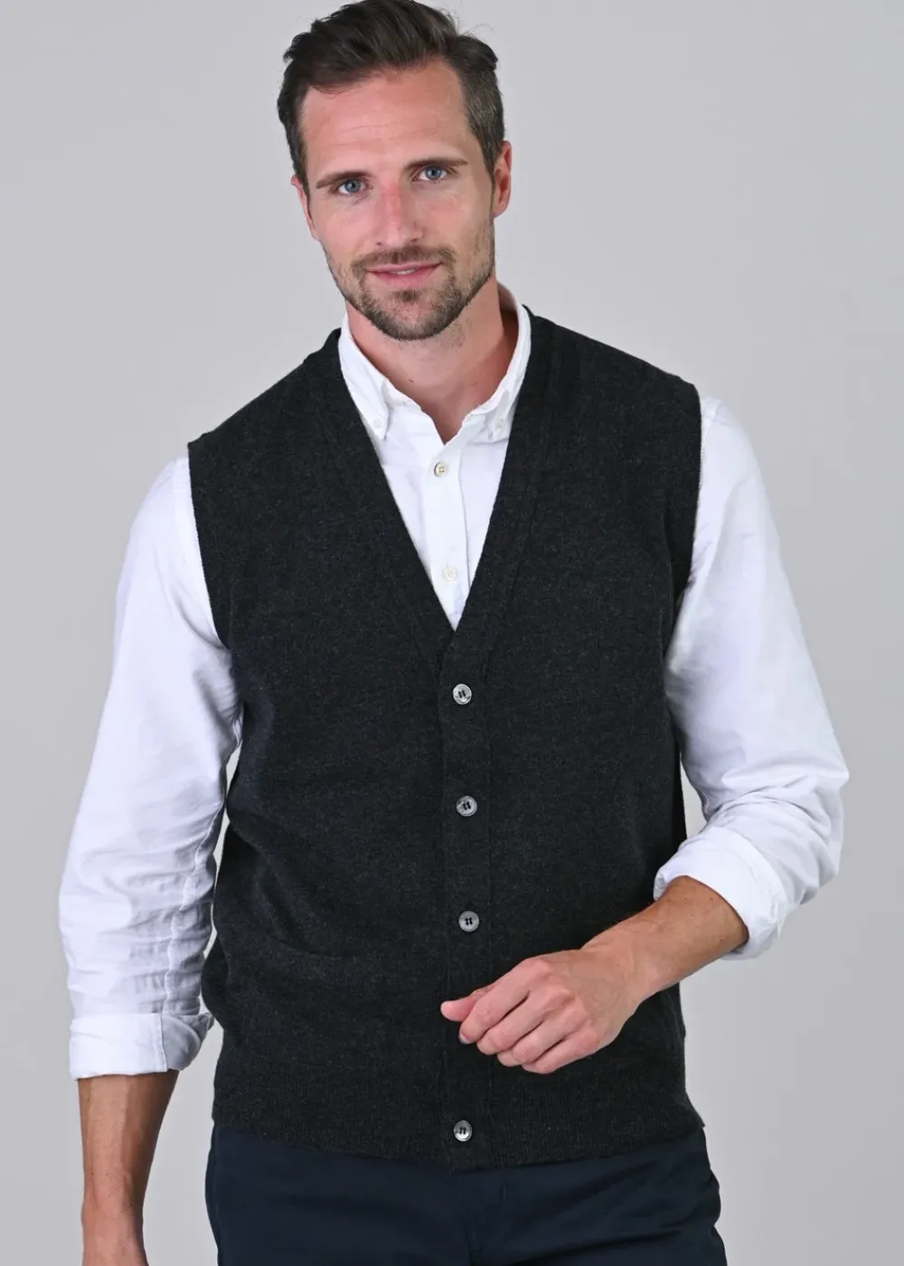 Best Gordon 1 Ply Geelong Waistcoat - Knitwear