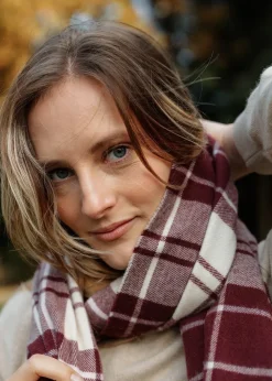 Outlet Hailes Tartan Scarf - Cabernet Women Scarves